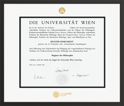 Hartholzrahmen mit matt-schwarzer Lackierung, 24K-vergoldetem Medaillon und goldgeprgtem Logo der Universitt Wien.